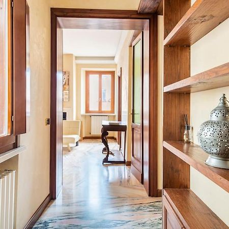 Apartment Under The Basilica Of Sant'Andrea Mantova Bagian luar foto